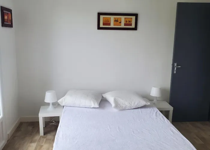 A L'horizon Du Mont * 蓬托尔松